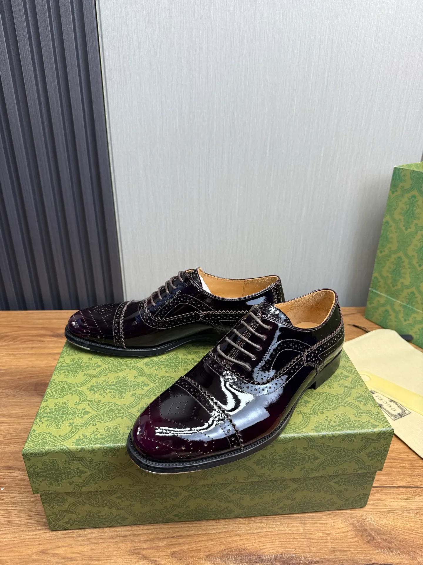 Men's shoes 💰680💰 GUCCI Gucci. Men's business casual leather shoes, all made of imported original brand leather, just to create a more comfortable wearing experience. Upper: original cowhide + imported cowhide lining, original non-slip and wear-resistant outsole ✔️36-45 (38.45 non-refundable)